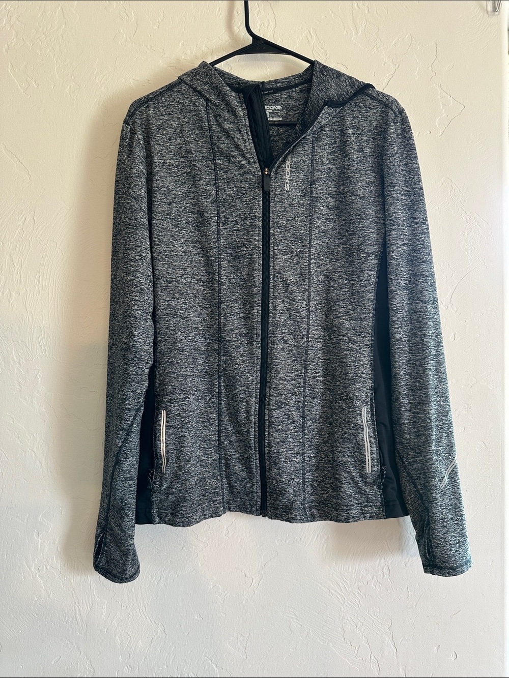 Brooks Women's Heathered Black and White Zip Jacket